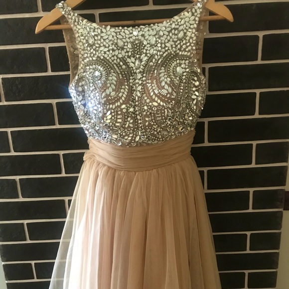 NWOT Sherri Hill Beige Dress